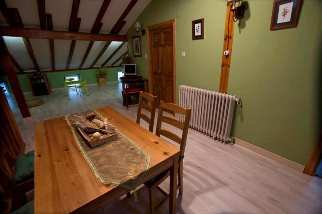 Alojamiento Rural Pueblo De La Ribera Penafiel Phòng bức ảnh