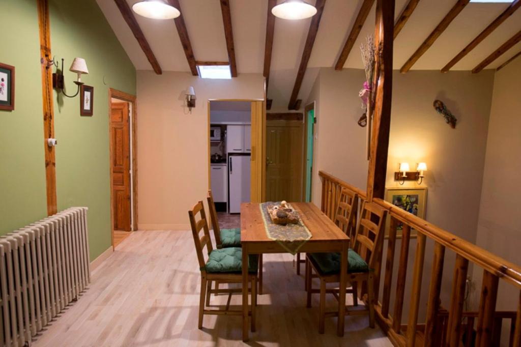 Alojamiento Rural Pueblo De La Ribera Penafiel Phòng bức ảnh